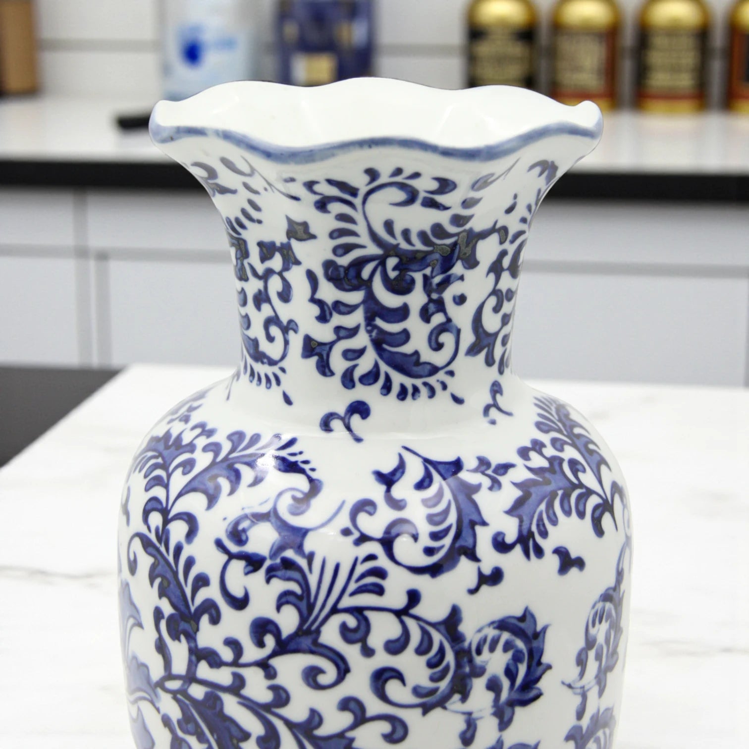 Elegant Blue and White Porcelain Vase – Hand-Painted Ceramic Decorative Flower Vase for Living Room, Dining Table, Entryway or Office – Classic Vintage-Style Chinese-Inspired Home Decor Accent - Damoo