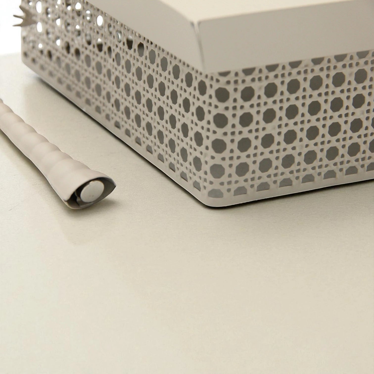 Elegant Palm-Inspired Multipurpose Tray | Modern Square Design with Metallic Base | Ideal for Serving, Decor, or Gifting - Damoo