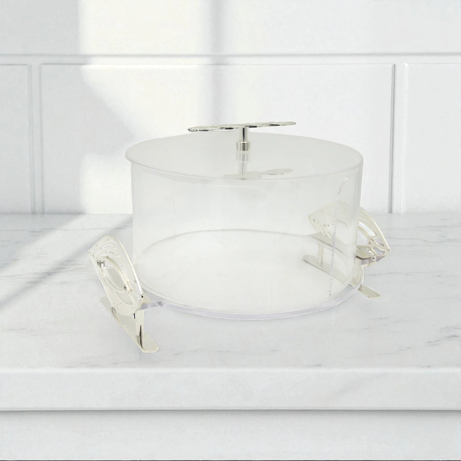 Fursan Clear Acrylic Cake Server with Dome Lid and Iron Handle | Elegant Dessert Display Stand for Cakes, Pastries & Sweets - Damoo
