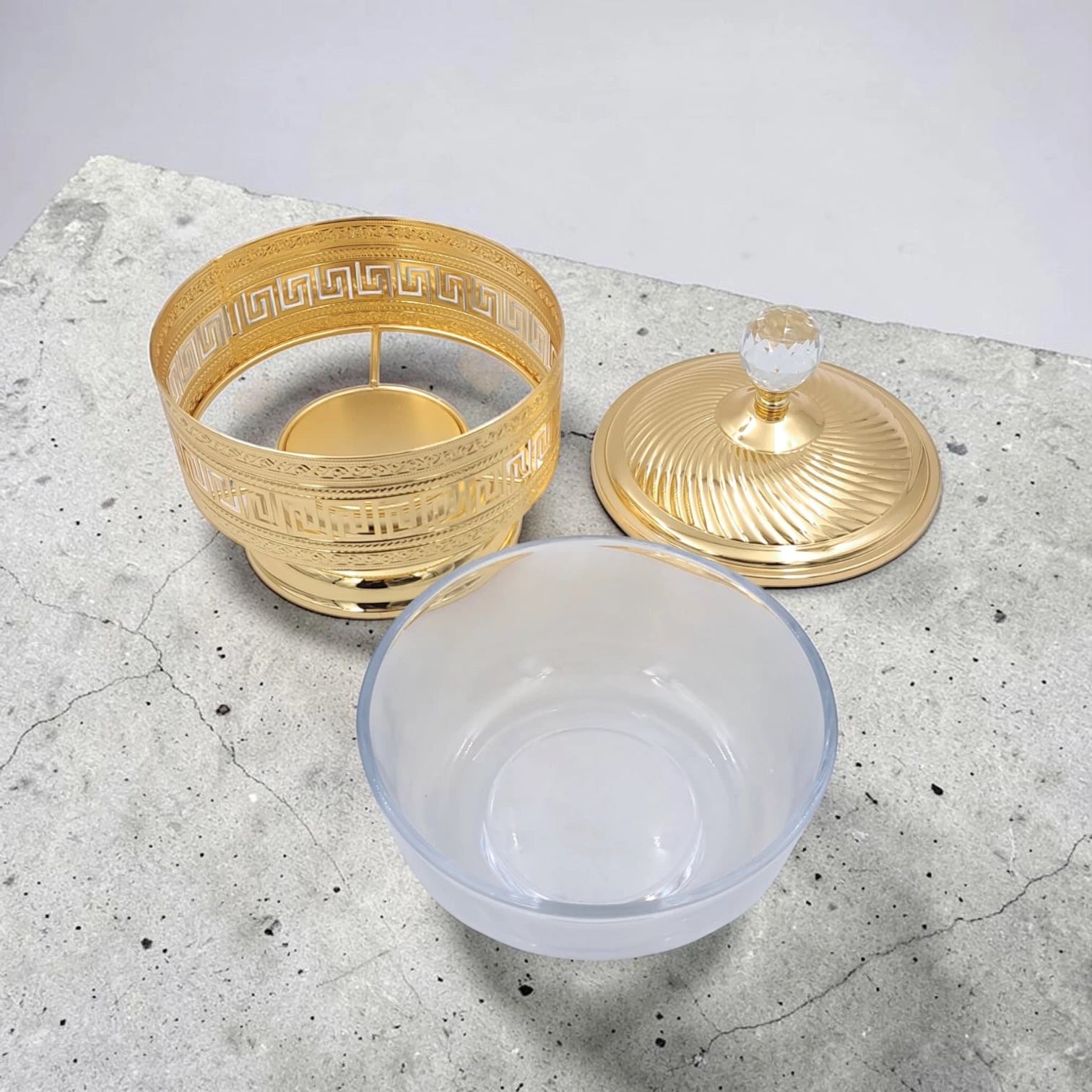 Decorative Metal Serving Bowl with Lid European Style Gold Finish Multi-Use Fruit Snack Storage Jar - Multi sizes - Damoo