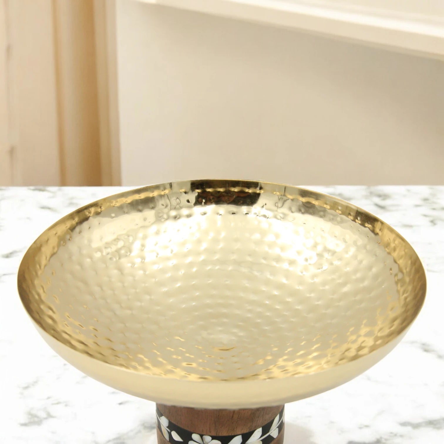 Hammered Stainless Steel Gold Decorative Serving Bowl with Floral Wood Base – Elegant Pedestal Bowl for Centerpieces, Fruits, or Table Decor - Damoo