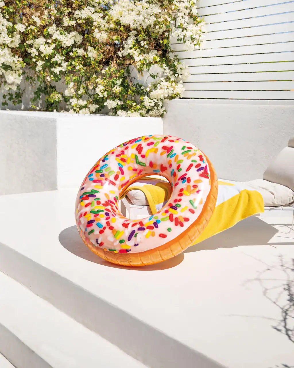 Intex Sprinkle Donut Inflatable Pool Tube – Tasty-Looking Float for Sweet Summer Vibes (99 x 25 cm) - Damoo