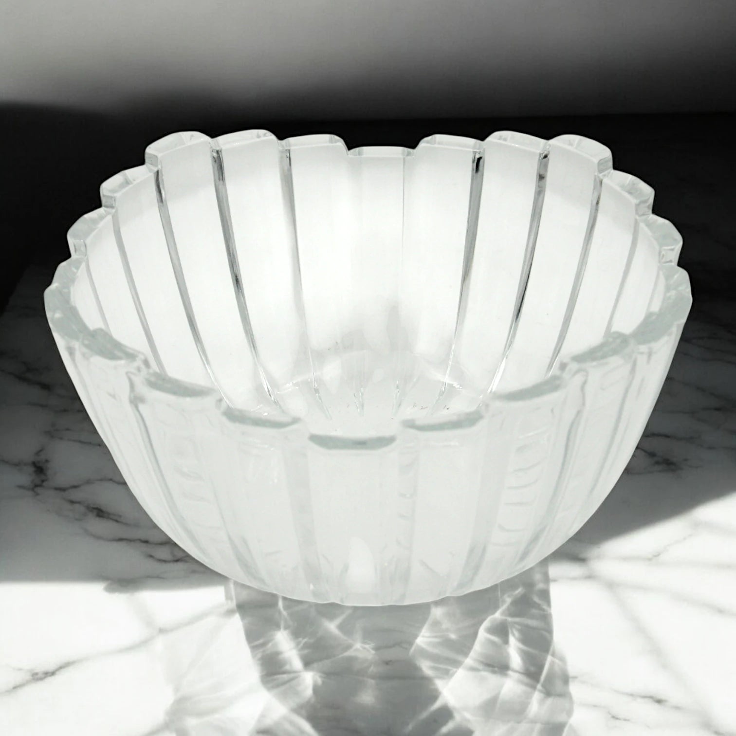 Isfahan Berlin Large Glass Bowl 981 - 1 Piece - Tempered Glass Multipurpose Serving Bowl - Elegant, Durable & Food-Safe Tableware for Home, Buffet & Events - Damoo