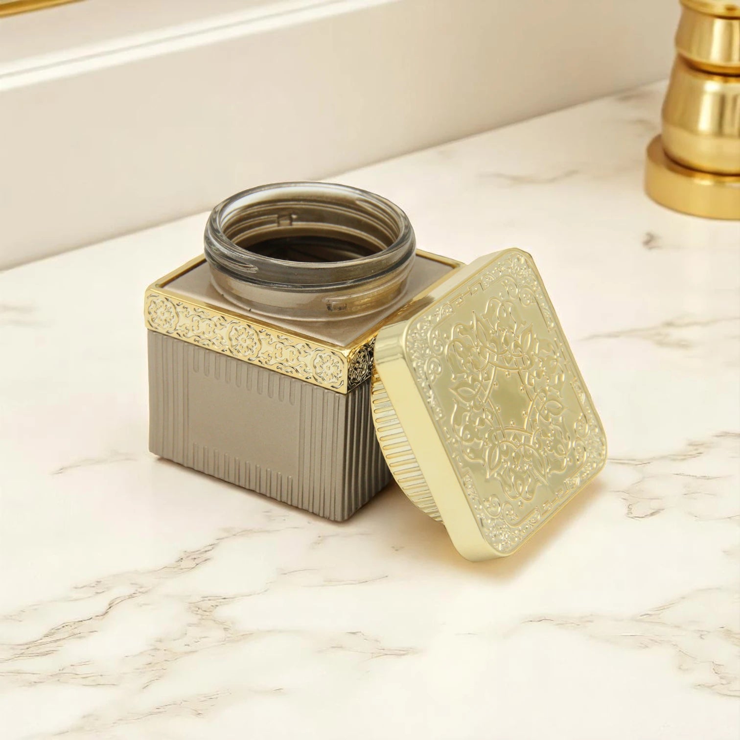 Luxury Black & Gold Square Bakhoor Jar 110ML | Unique Design | Empty Oud Storage Jar - Damoo