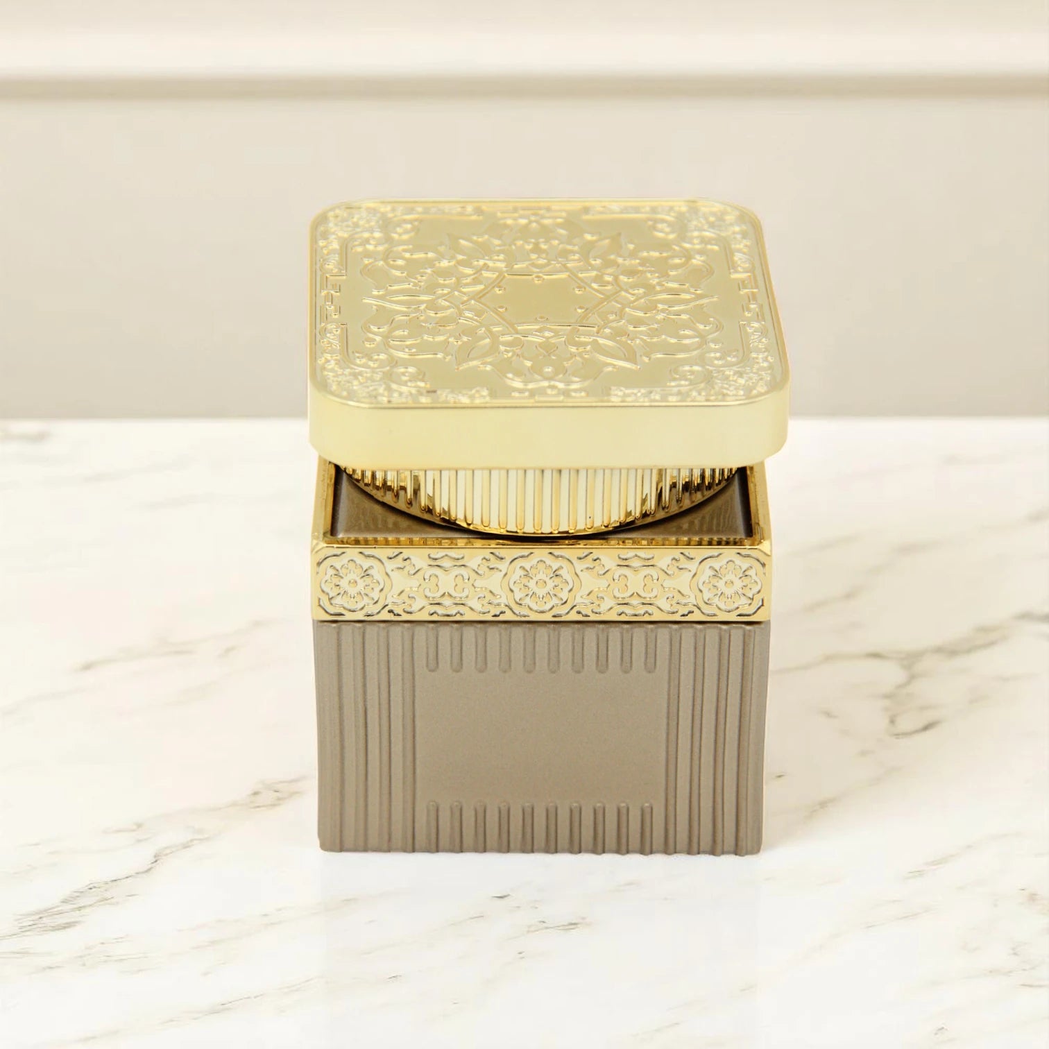 Luxury Black & Gold Square Bakhoor Jar 110ML | Unique Design | Empty Oud Storage Jar - Damoo
