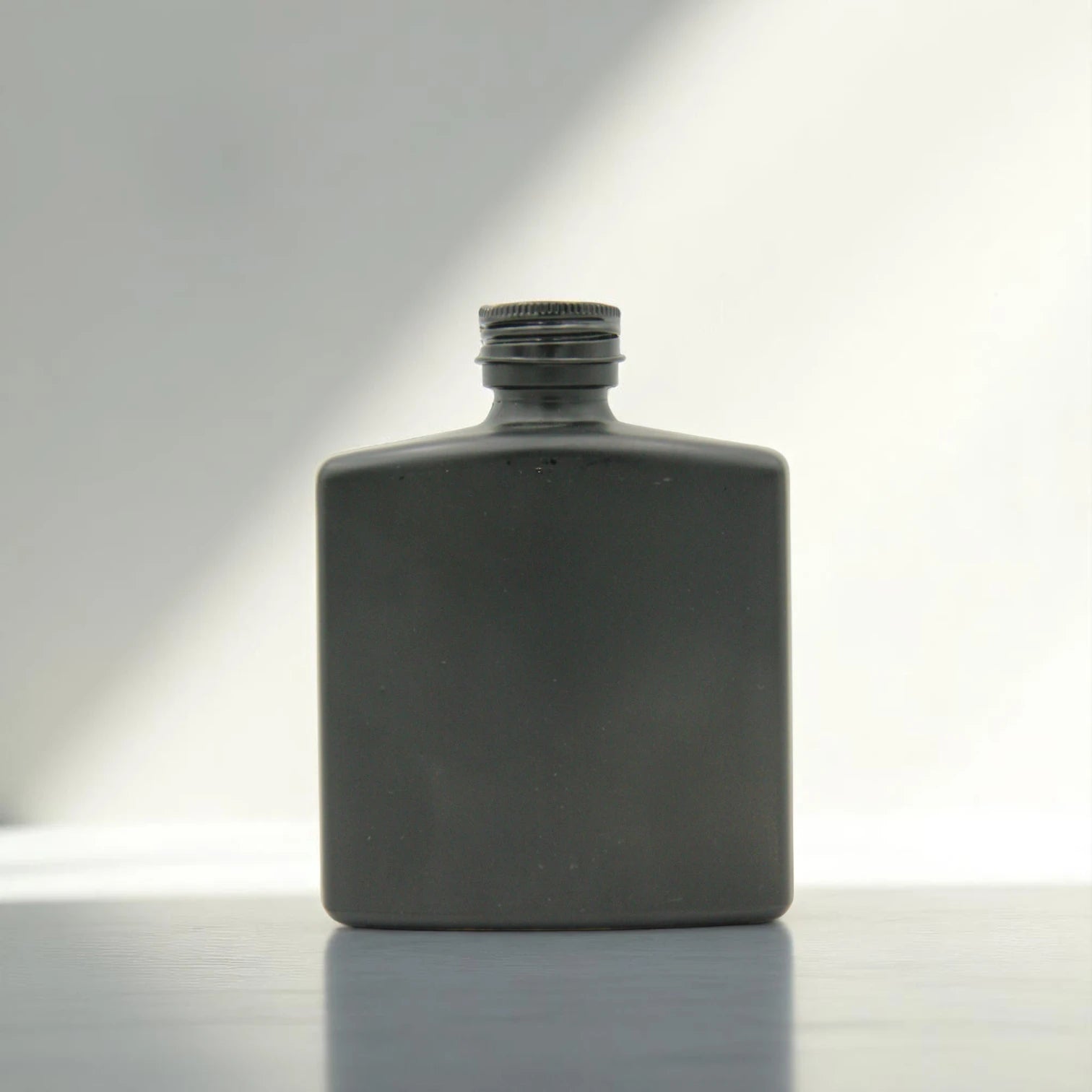 Matte Black Square Glass Bottle with Lid – Reusable Leak-Proof Bottle for Water, Oil, Vinegar, Juice & More | Elegant & Eco-Friendly Beverage Storage - Damoo