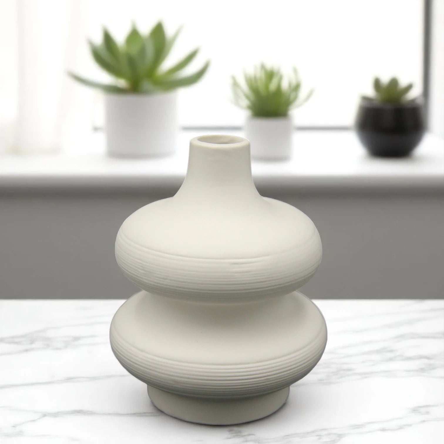 Modern Sculptural White Ceramic Flower Vase – Wavy Minimalist Design for Tabletop, Shelf, and Home Decor Styling - Damoo