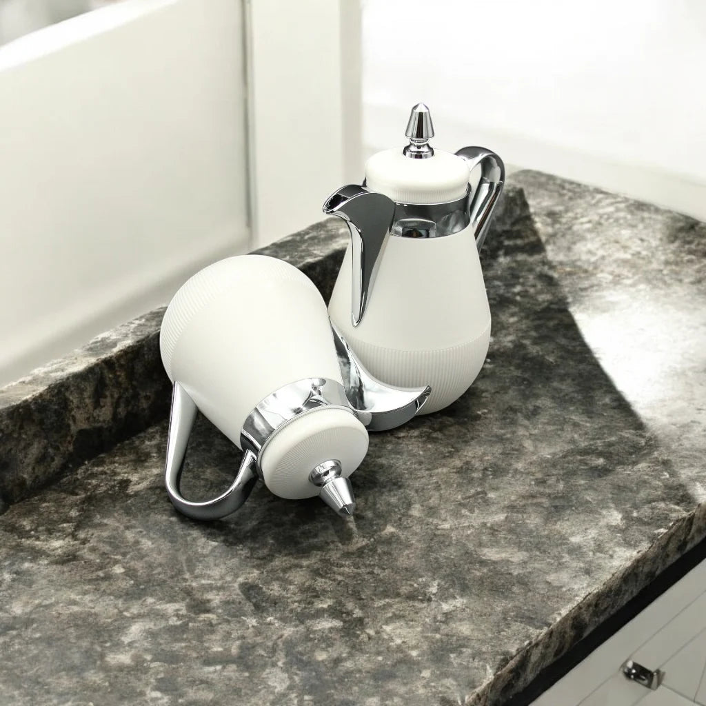 Parati Vacuum Jug Set – 0.35L + 0.5L | Double Wall High Vacuum | Borosilicate Glass & Food-Grade Silicone | 12H Hot / 24H Cold | Premium Heat Retention - Damoo
