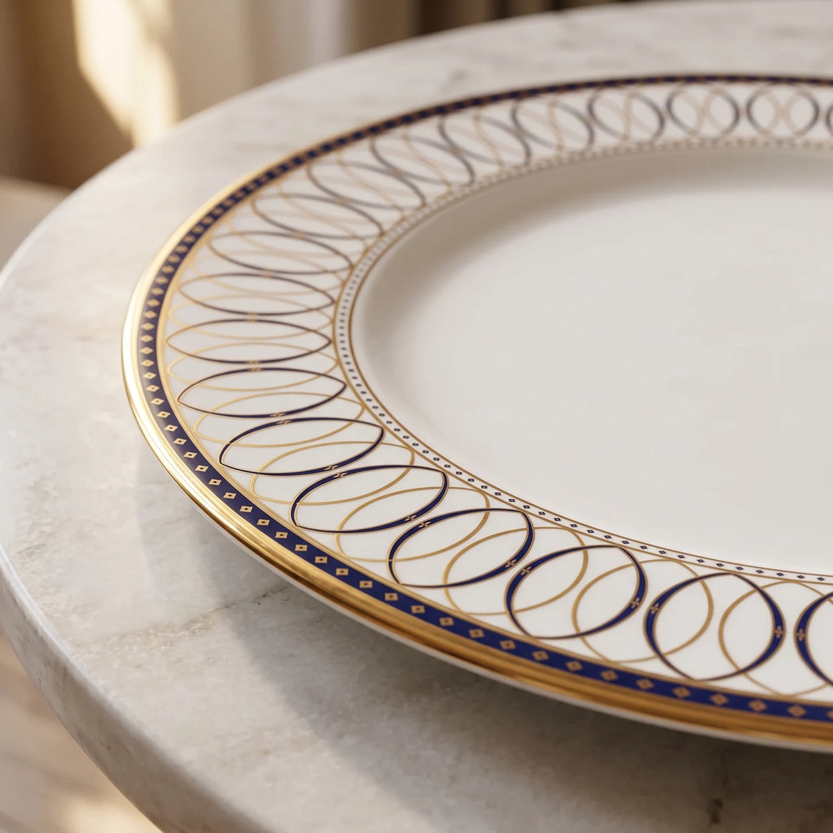 QUALITIER Premium Fine Porcelain Flat Plate 27 CM – White Tableware with Blue and Gold Decorative Rim for Dining and Serving