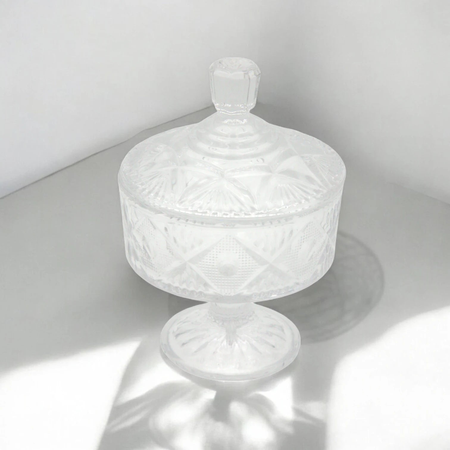 QIANLI Clear Glass Candy Jar with Lid – Elegant Crystal-Cut Decorative Bowl for Sweets, Dry Fruits & More - Damoo