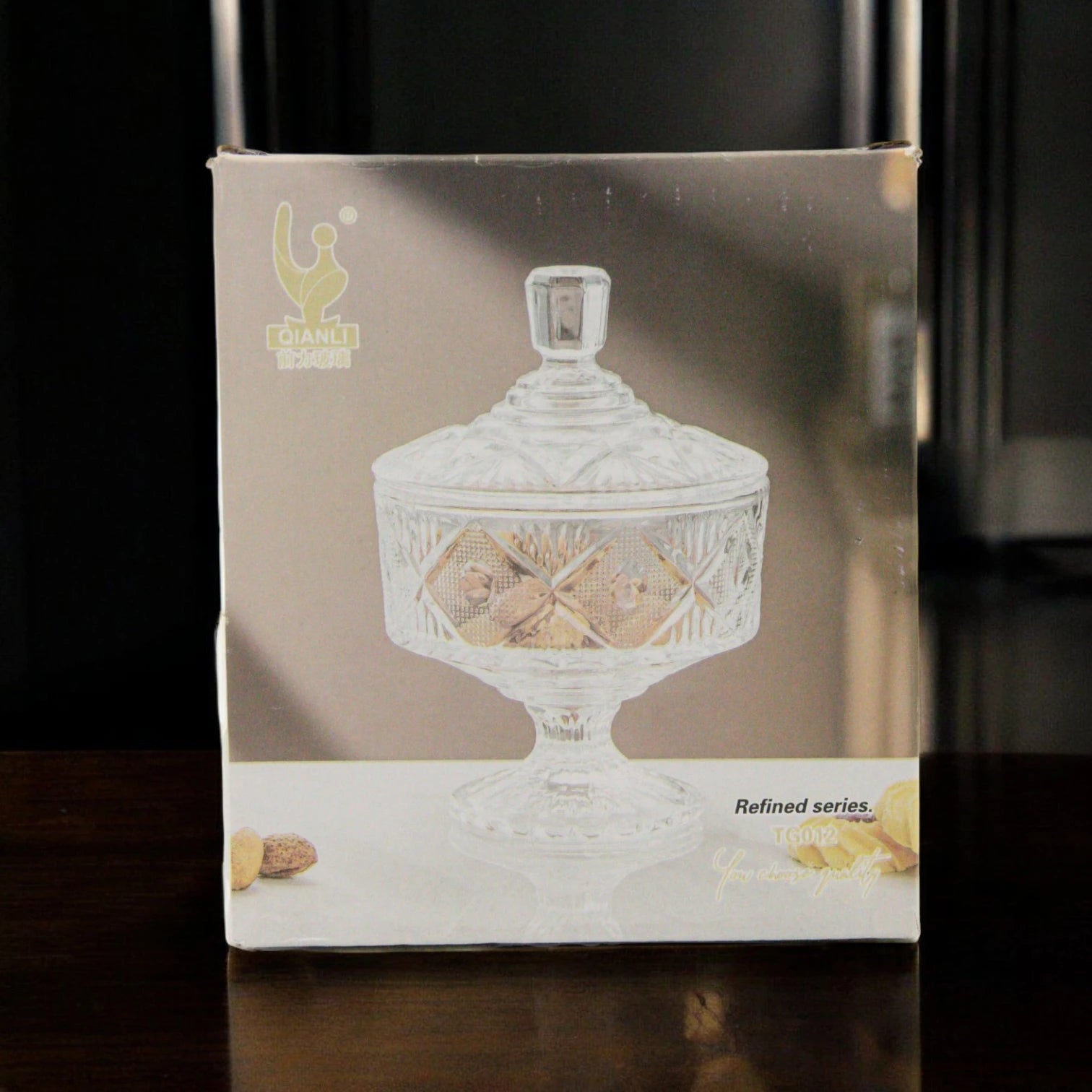 QIANLI Clear Glass Candy Jar with Lid – Elegant Crystal-Cut Decorative Bowl for Sweets, Dry Fruits & More - Damoo