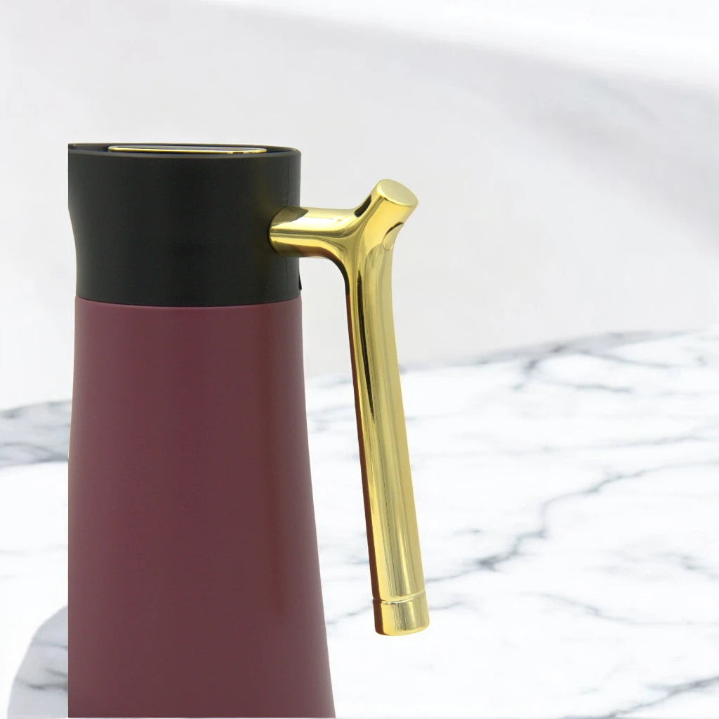Regal Vacuum Jug β 0.6L Stainless Steel Thermos | Double Wall Insulation | Wooden Handle | Keeps Drinks Hot & Cold - TSC06 - Damoo