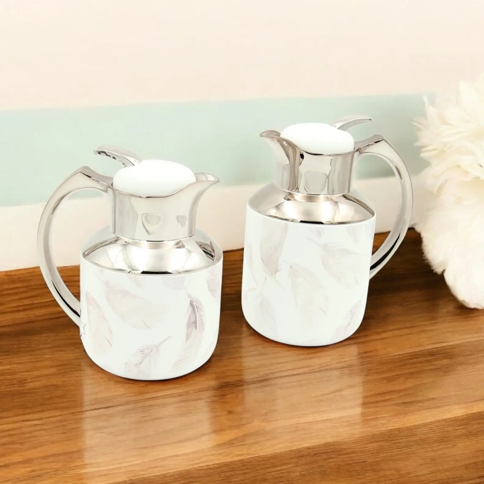 Regal Vacuum Jug Set – Double-Wall Thermal Insulation | 0.5L + 1.0L | Keeps Drinks Hot for 12h & Cold for 24h – Taste of Life Collection (Feather Design) - (Silver) - Damoo