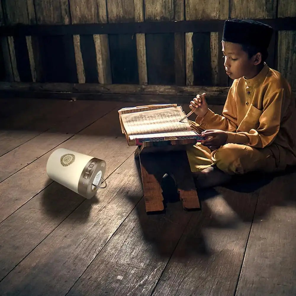 Touch Lamp Quran Speaker with Bluetooth, 8GB Memory, 18 Translations, Remote Control, MP3, FM Radio, Tafseer & HD Sound – Rechargeable LED Islamic Speaker for Kids & Adults - Damoo