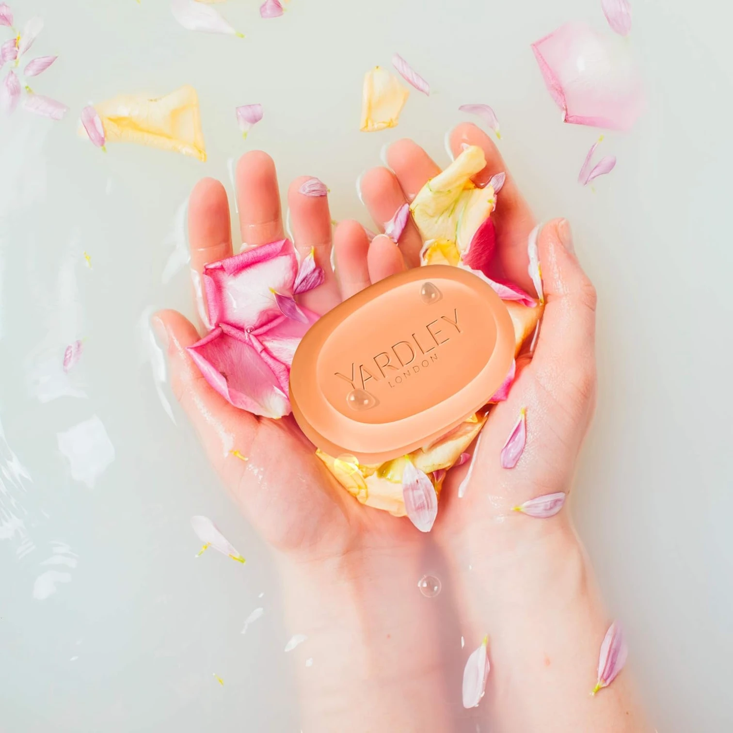 Yardley London English Rose & Lavender Soap Trio โ 3 x 100g | Triple-Milled Bars with Creamy Lather & Long-Lasting Fragrance - Damoo