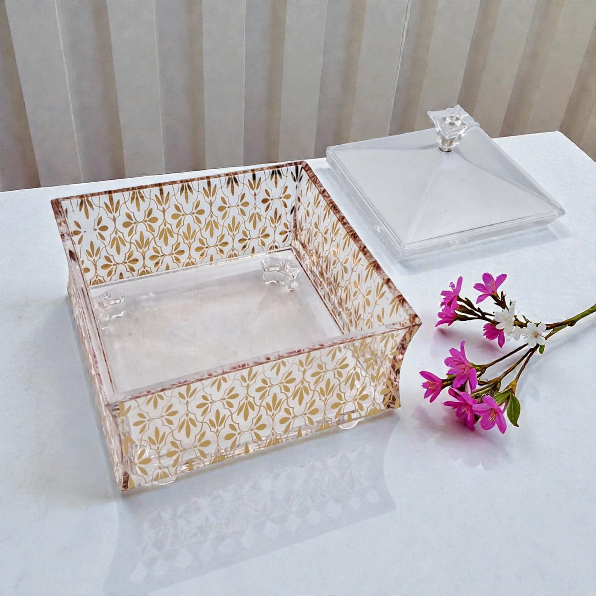Wholesale Acrylic Transparent Candy Bowl with Lid – Decorative Candy & Snack Organizer for Table, Kitchen & Events (14H x 13L × 13W CM) - Damoo