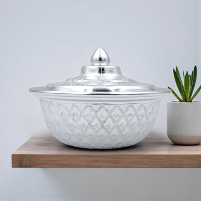 وعاء تقديم فاخر من الألومنيوم المنقوش مع غطاء - 15 سم، وعاء تقليدي لتخزين الأطعمة الساخنة وأدوات المائدة - مقاوم للحرارة بتصميم شرق أوسطي للأرز والكاري والحساء والتمر والحلويات - خفيف الوزن ومتين 
