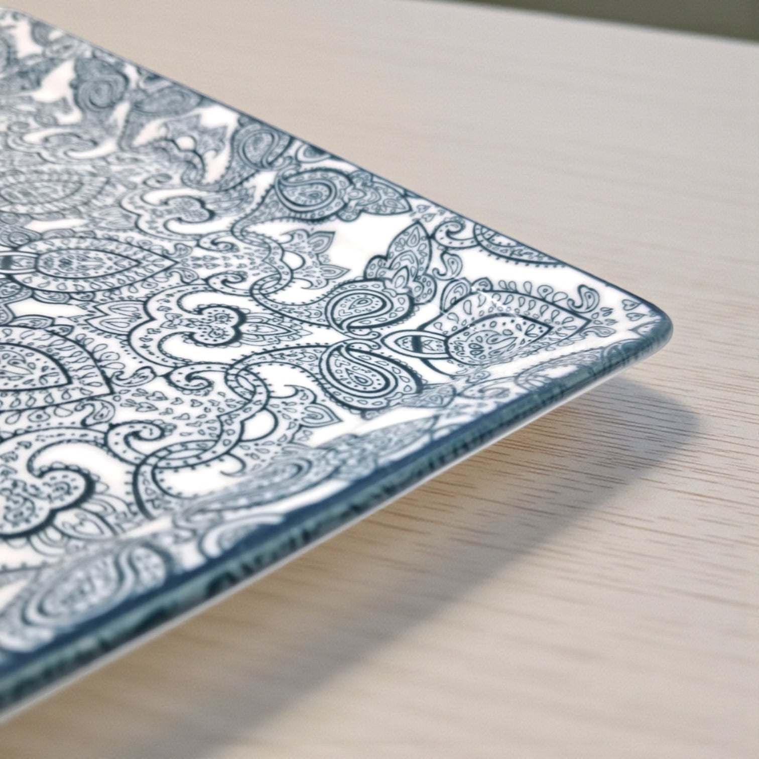Ceramic Square Plate 26.5 x 26.5 cm | Blue Arabesque Pattern | Premium Glazed Stoneware Serving Plate | Dishwasher & Microwave Safe | Two Designs – Light Blue / Dark Blue
