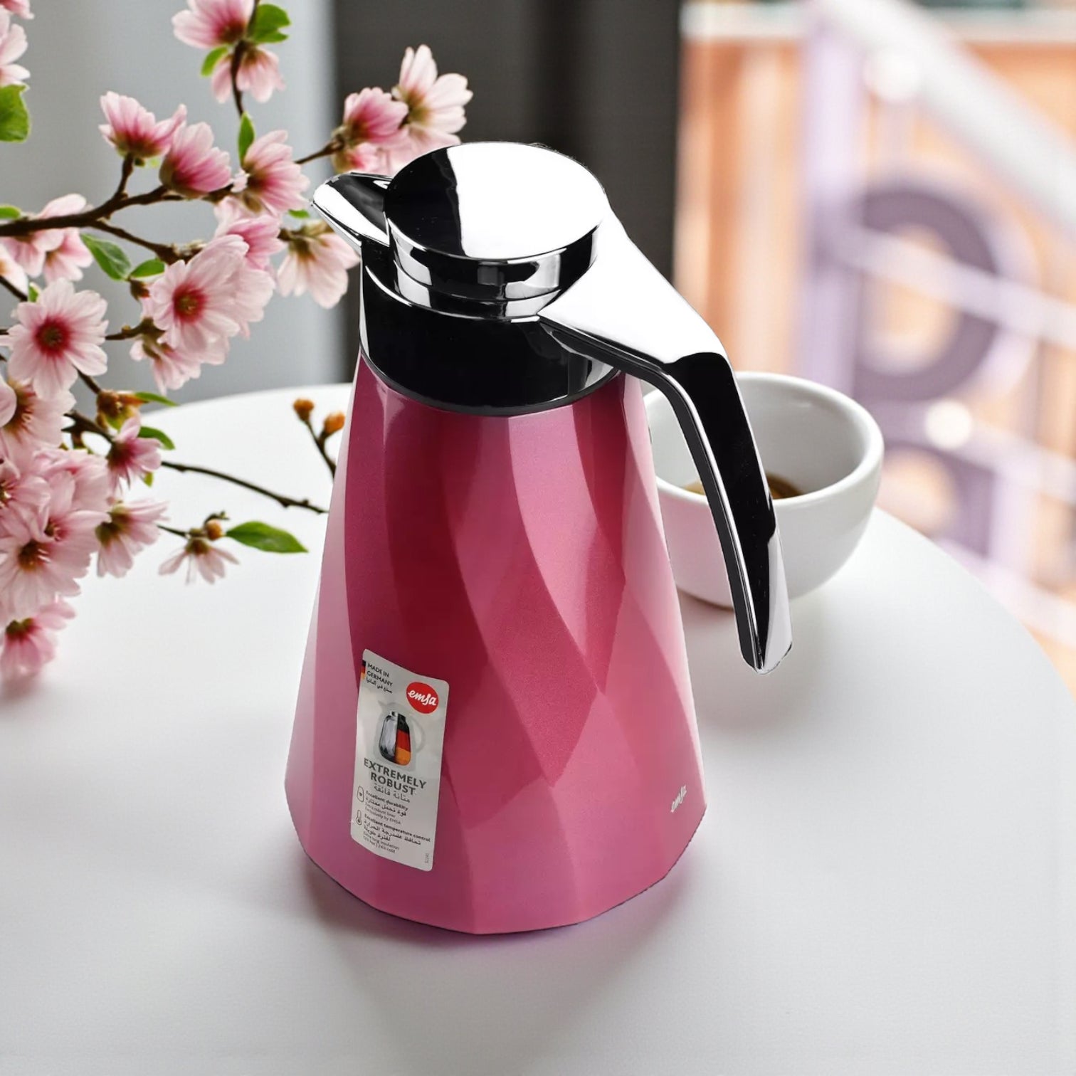 Emsa Cone Thermal Jug Swirl 1.5 L – Metallic Purple | Premium German-Made Vacuum Flask with Glass Liner for Hot & Cold Drinks - Damoo