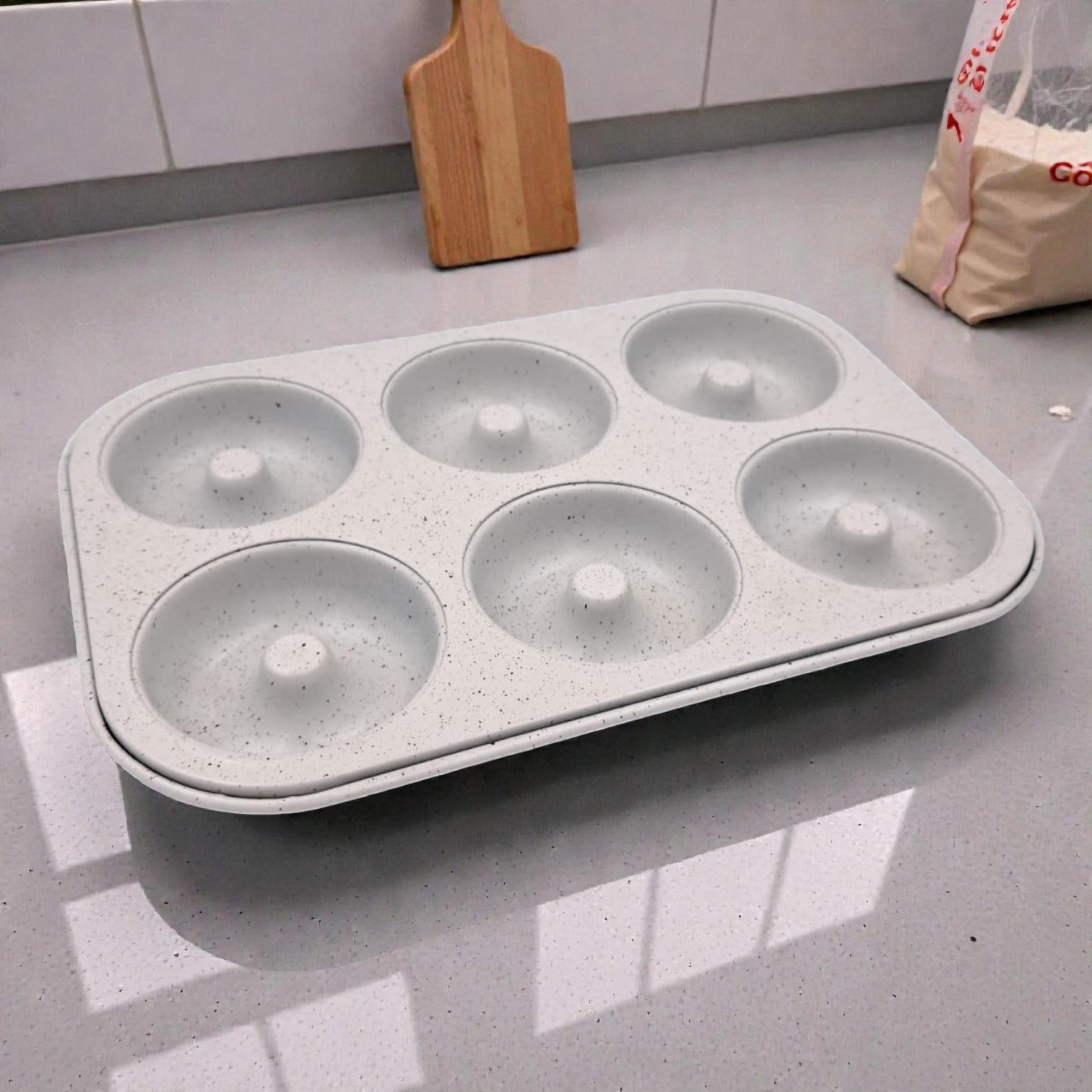 Granite 6-Cup Non-Stick Donut Baking Pan – Mini Doughnut Cake Tray for Sweet & Savoury Baking (2.5H x 26L x 18W CM) - Damoo