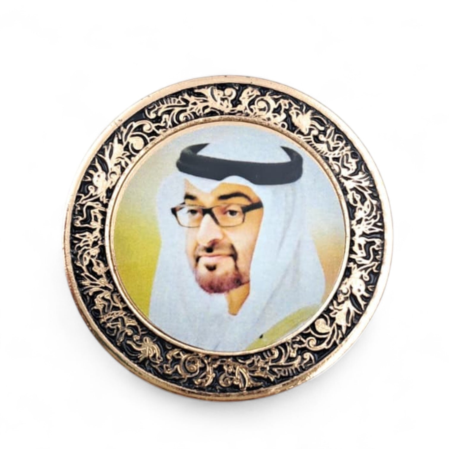 UAE Gold Round Magnetic Badge – Elegant Metal Pin with Portrait Design & Ornate Frame – Premium National Day Souvenir & Patriotic Gift (H3.5cm x W3.5cm) - Damoo