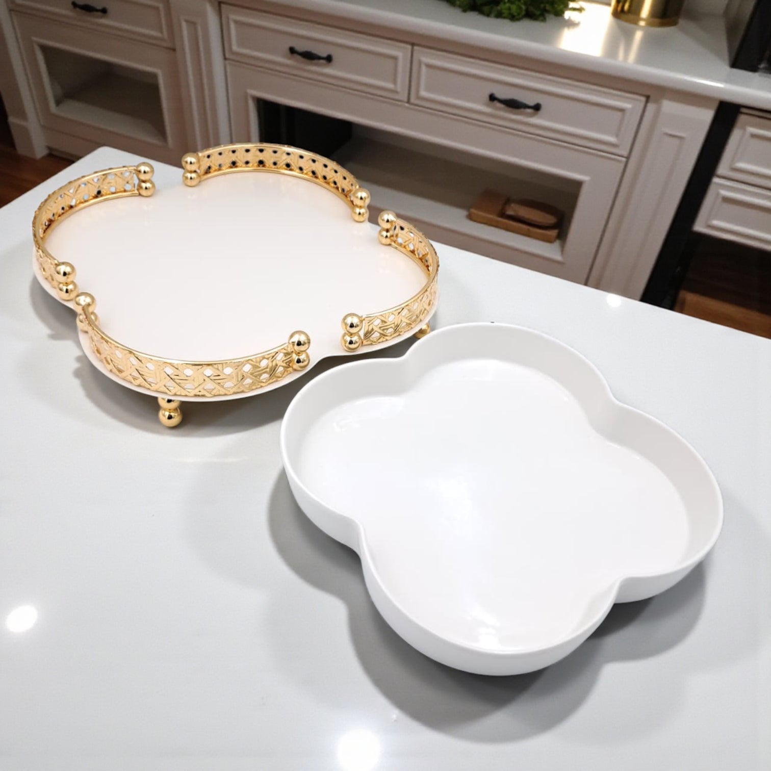 Elegant Ceramic Serving Bowl with Golden Metal Stand and Glass Lid – Luxury Flower-Shaped Dish for Sweets, Snacks & Dry Fruits | Al Habbai Collection - Damoo