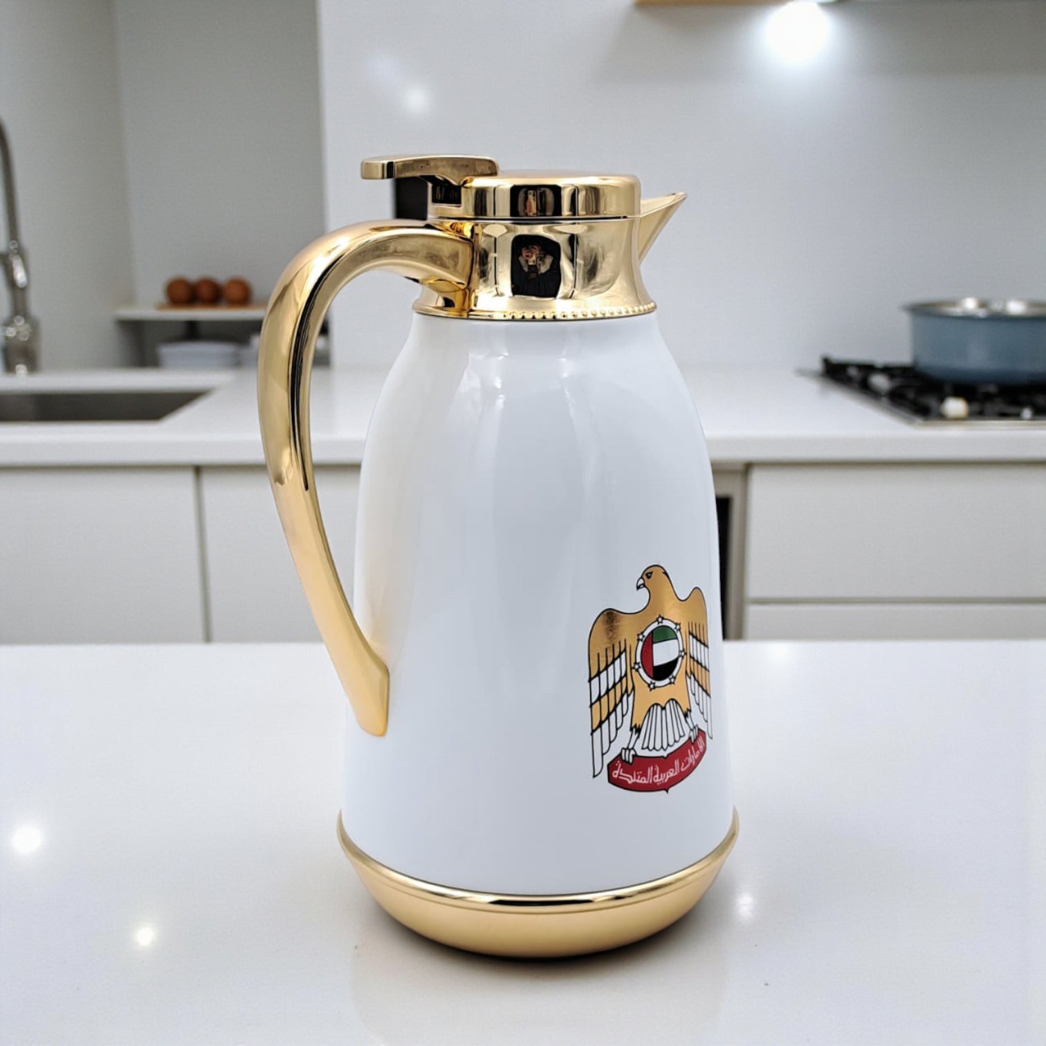 NGT 1.0L UAE National Emblem Vacuum Flask – Premium Gold & White Thermos for Coffee & Tea – Elegant Arabic Dallah Design for Hot & Cold Drinks - Damoo
