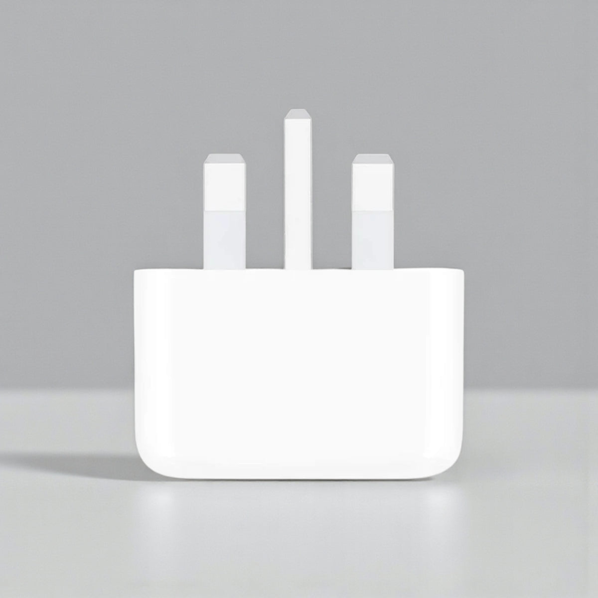 محول طاقة سريع USB-C من Apple بقوة ٢٠ واط | شاحن حائط PD أصلي مزود بدبابيس قابلة للطي | شحن فائق السرعة لأجهزة iPhone وiPad وجميع أجهزة USB-C | تصميم صغير الحجم سهل الحمل 