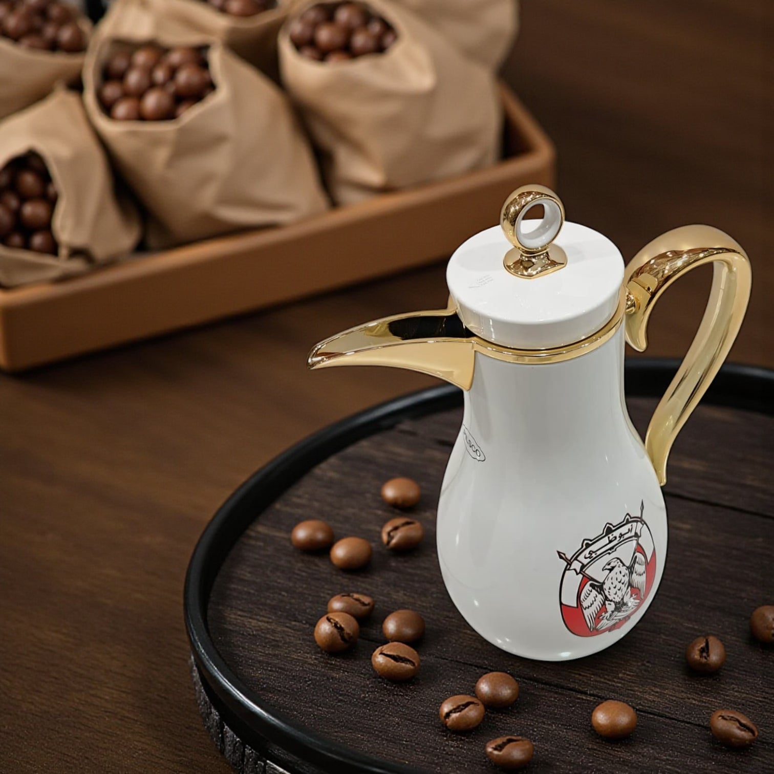 PILSCO Abu Dhabi Logo Vacuum Flask Set (1L + 0.7L) – White & Gold Arabic Coffee & Tea Thermos | Double Wall Insulated | Elegant UAE Emblem Design - Damoo