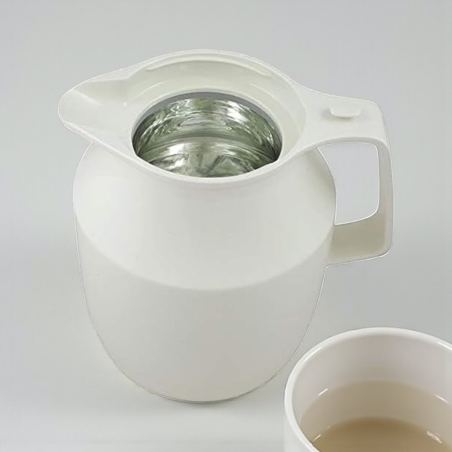 Helios Insulated Vacuum Jug 1.0L – White | Premium Plastic Thermos Flask with Q100 Glass Insert | German-Made Double-Wall Design for Excellent Heat Retention - Damoo