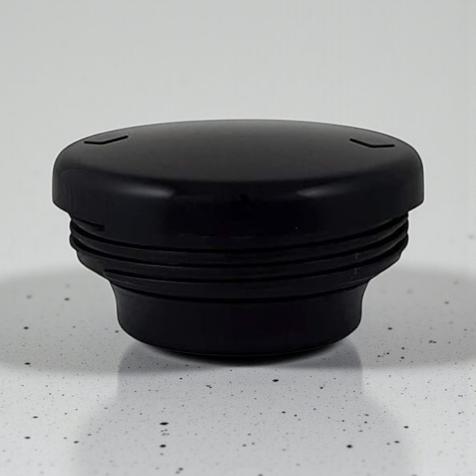 Helios Insulated Vacuum Jug 1.0L – Black | Premium Plastic Thermos Flask with Q100 Glass Insert | German-Made Double-Wall Design for Excellent Heat Retention - Damoo