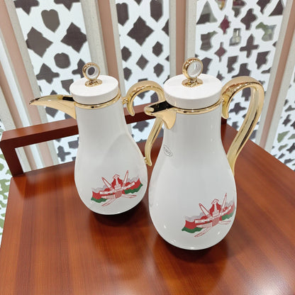 PILSCO with the official Oman Emblem Vacuum Flask Set (1L + 0.7L) – White & Gold Arabic Dallah Style Thermal Jug | Elegant Double Wall Insulated Coffee & Tea Flask Set - Damoo