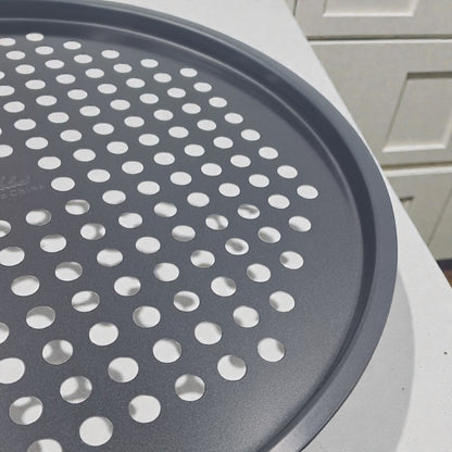 AK Bakers Select Perforated Non-Stick Pizza Tray – Crispy Base Pizza Baking Pan (1.5H x 32.5L × 32.5W CM) - Damoo