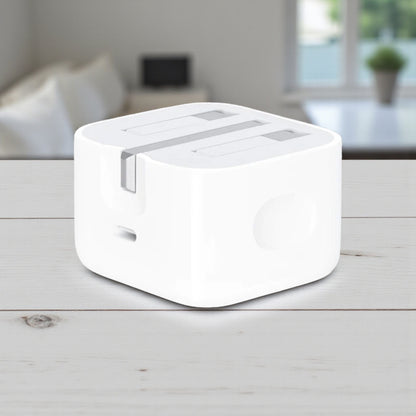محول طاقة سريع USB-C من Apple بقوة ٢٠ واط | شاحن حائط PD أصلي مزود بدبابيس قابلة للطي | شحن فائق السرعة لأجهزة iPhone وiPad وجميع أجهزة USB-C | تصميم صغير الحجم سهل الحمل 