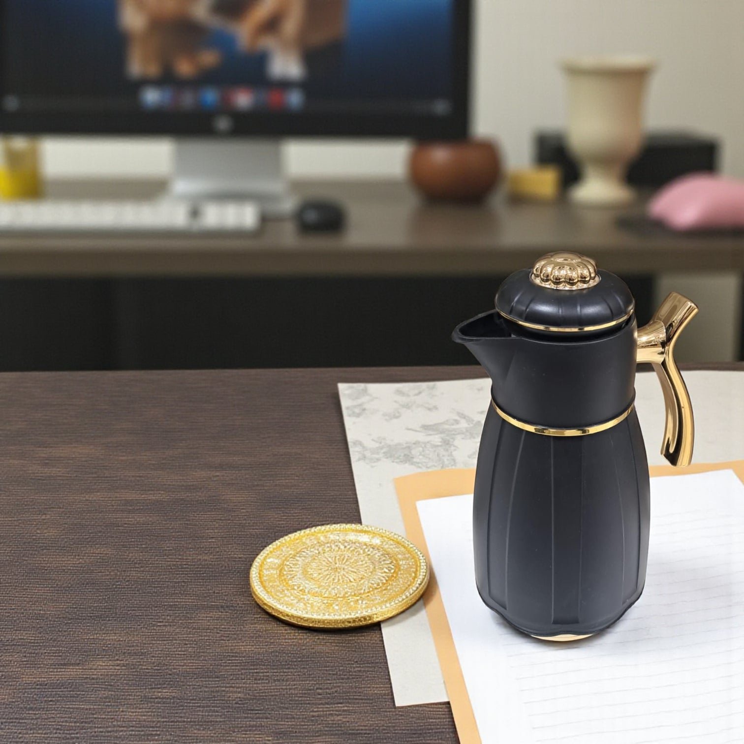 GERMAX Arabic Vacuum Flask 1.0L – Golden Lid | Premium PP Plastic Thermo Coffee & Tea Pot | Keeps Drinks Hot for 12 Hours & Cold for 24 Hours - Damoo