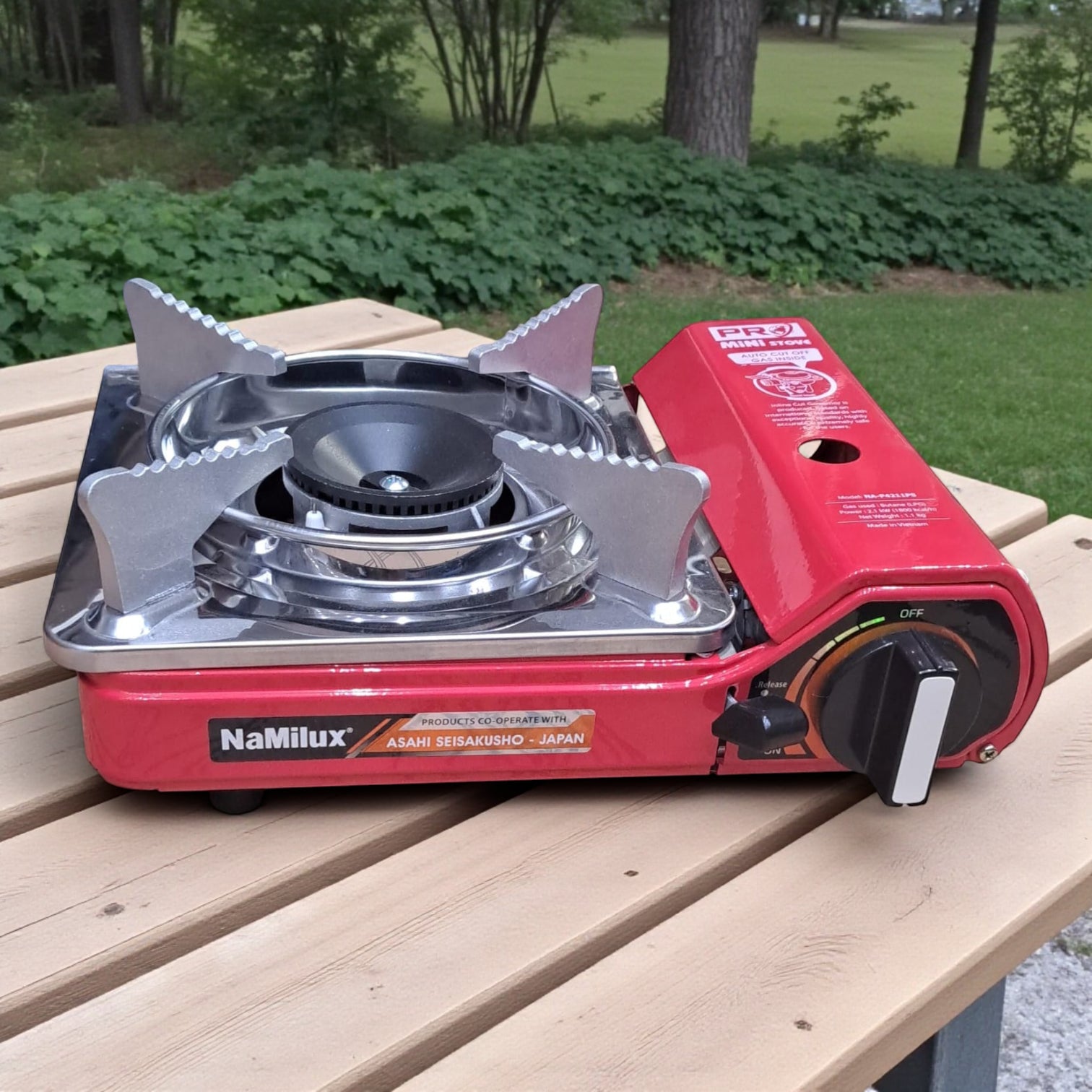 NaMilux PRO Mini Gas Stove – Portable Butane LPG Camping Burner with Auto Shut-Off, 2.1kW Power, Safety Governor – Model NA-P4211PS (Made in Vietnam, Japan Collaboration)