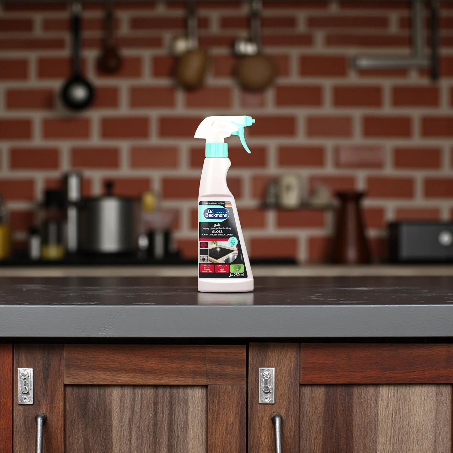 Dr. Beckmann Hob & Stainless Steel Cleaner Spray – Ultra Shine, Streak-Free, Removes Grease & Dirt, Protects Surfaces, Eco-Friendly Bottle, Made in Germany – 250ml