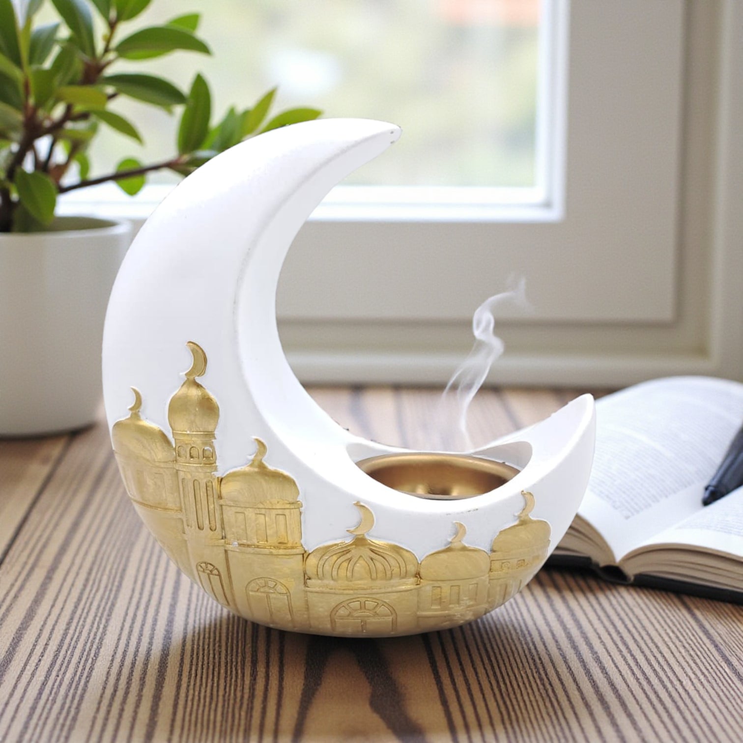 Luxury Ramadan Crescent Incense Burner – White Ceramic Bakhoor Holder with Gold Islamic Architecture Design (15H × 14L × 8.5W CM) - Damoo