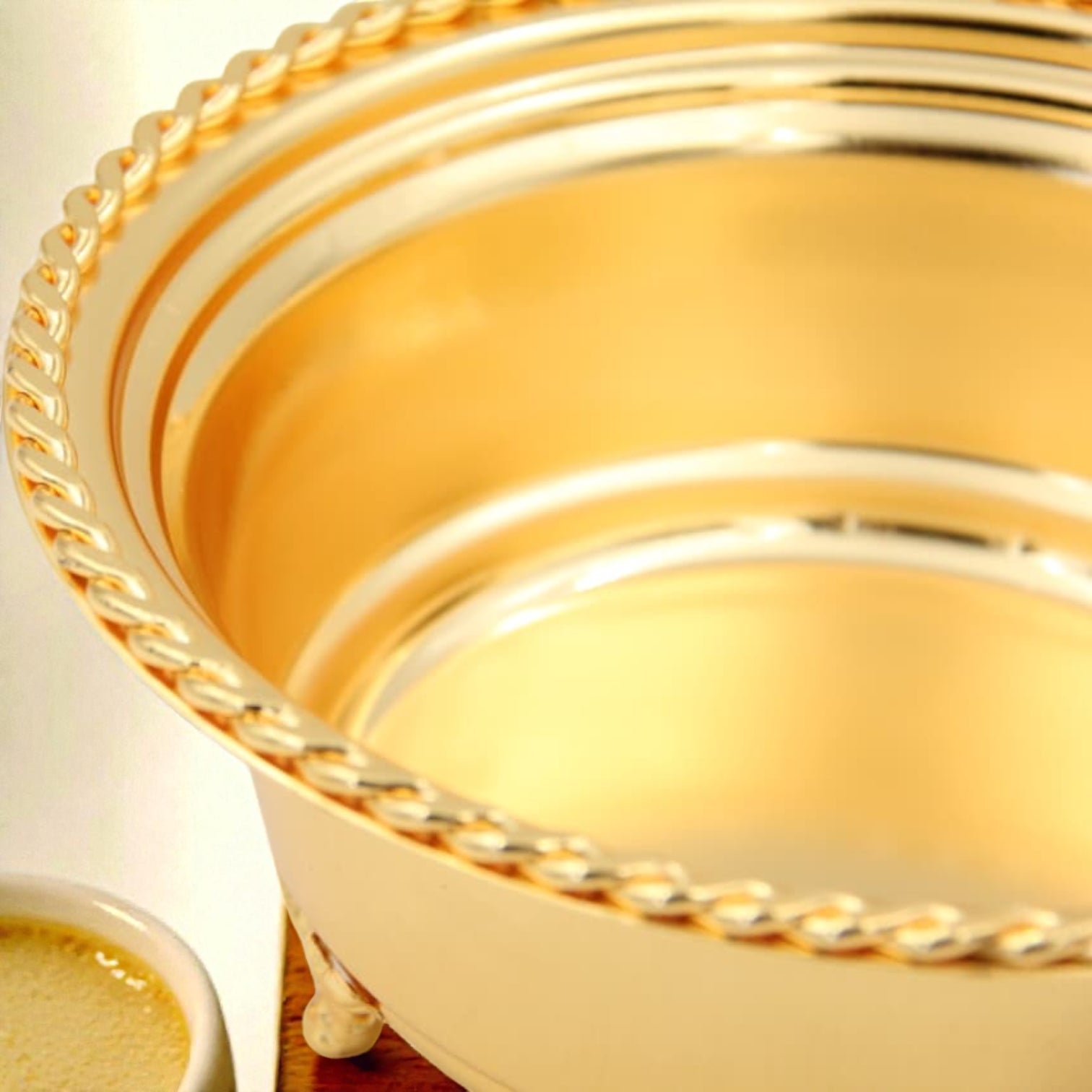 Moroccan Style Chrome Plated Serving Bowl with Glass Lid – Elegant Date & Halwa Bowl for Dining Table Décor (12H x 19L × 19W CM) - Damoo