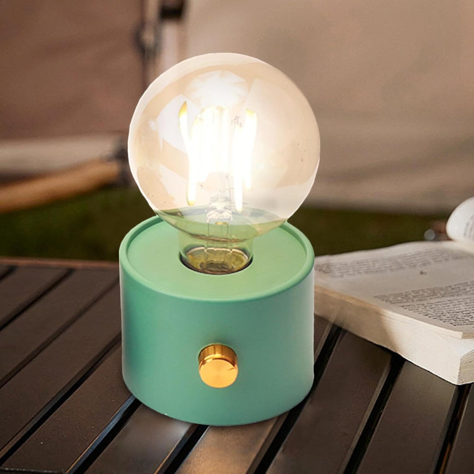Art Classics Vintage LED Lantern – Retro Camping Lamp & Creative Desktop Atmosphere Light – Portable LED Camp Light for Bedroom, Living Room, Home Decor & Outdoor Camping - Damoo