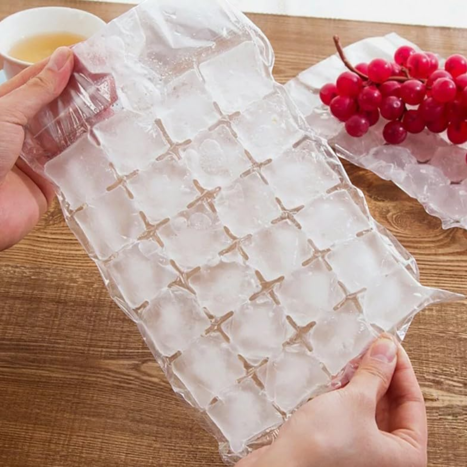 Sunny Self-Seal Ice Cube Bags for Freezing & Storage – 240 Ice Cubes Capacity, 20 × 31 cm (4 Packs × 10 Pieces) - Damoo