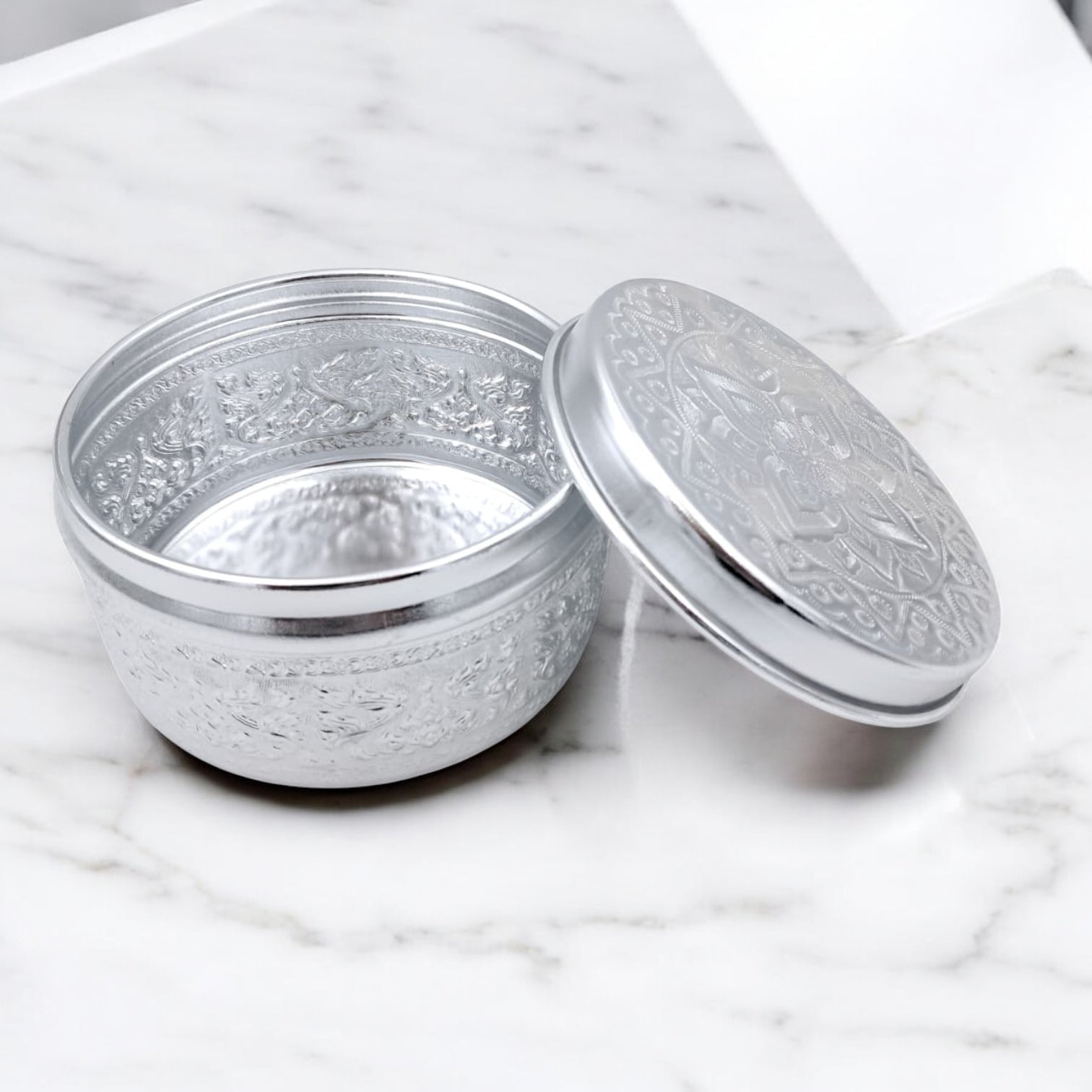 Engraved Aluminum Storage Container with Lid – Traditional Middle Eastern Decorative Box for Spices, Jewelry & Dry Foods (H 8cm × L 15cm × W 15cm) - Damoo