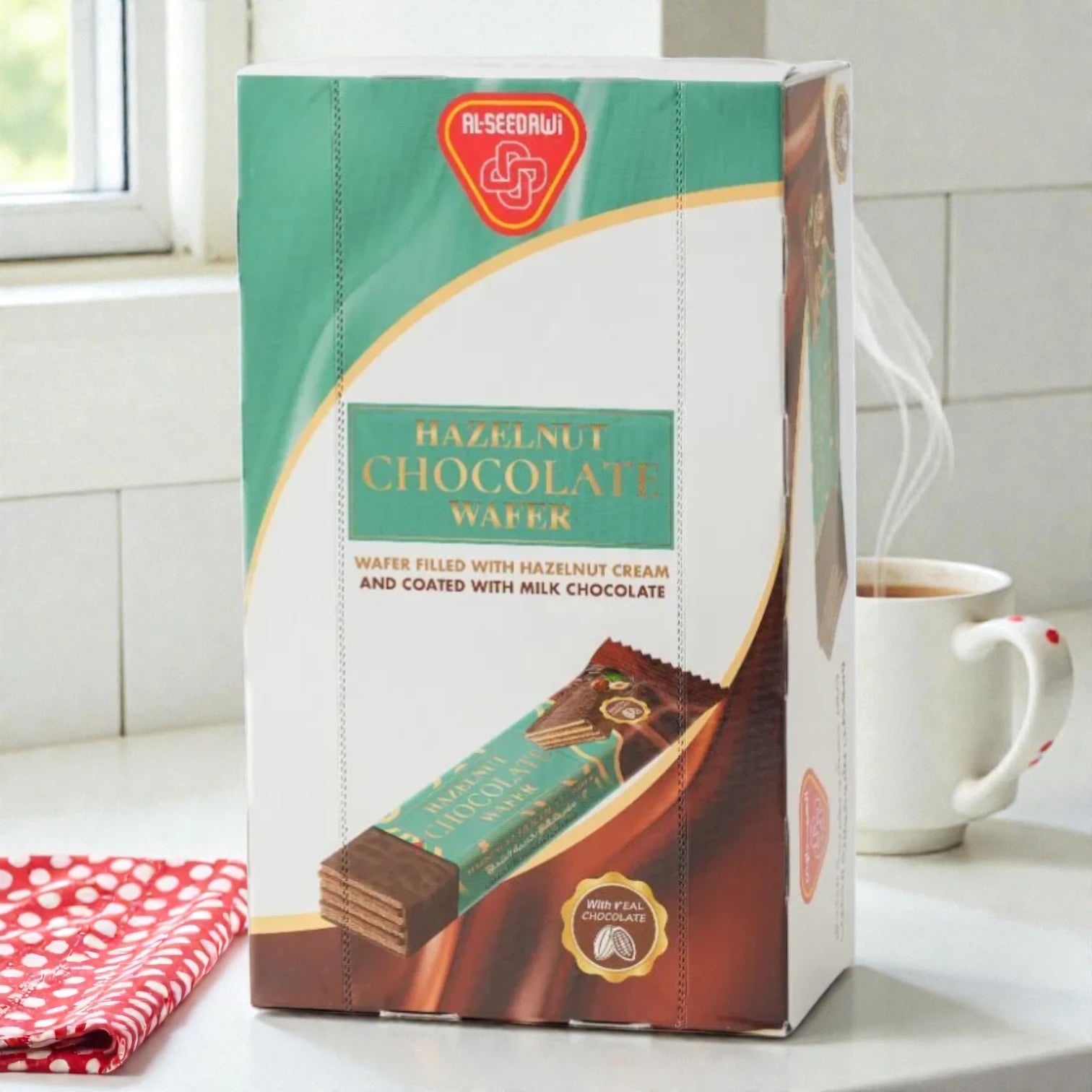 Al Seedawi Hazelnut Chocolate Wafer Multipack 24 x 20g – Crispy Wafer Biscuits Filled with Hazelnut Cream & Coated in Milk Chocolate - Damoo