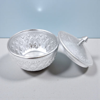 Thai Engraved Aluminum Sugar & Date Bowl with Lid | Silver & Gold | 8.5cm | Hospitality Dish for Sweets, Dates, Sugar & Arabic Coffee Service