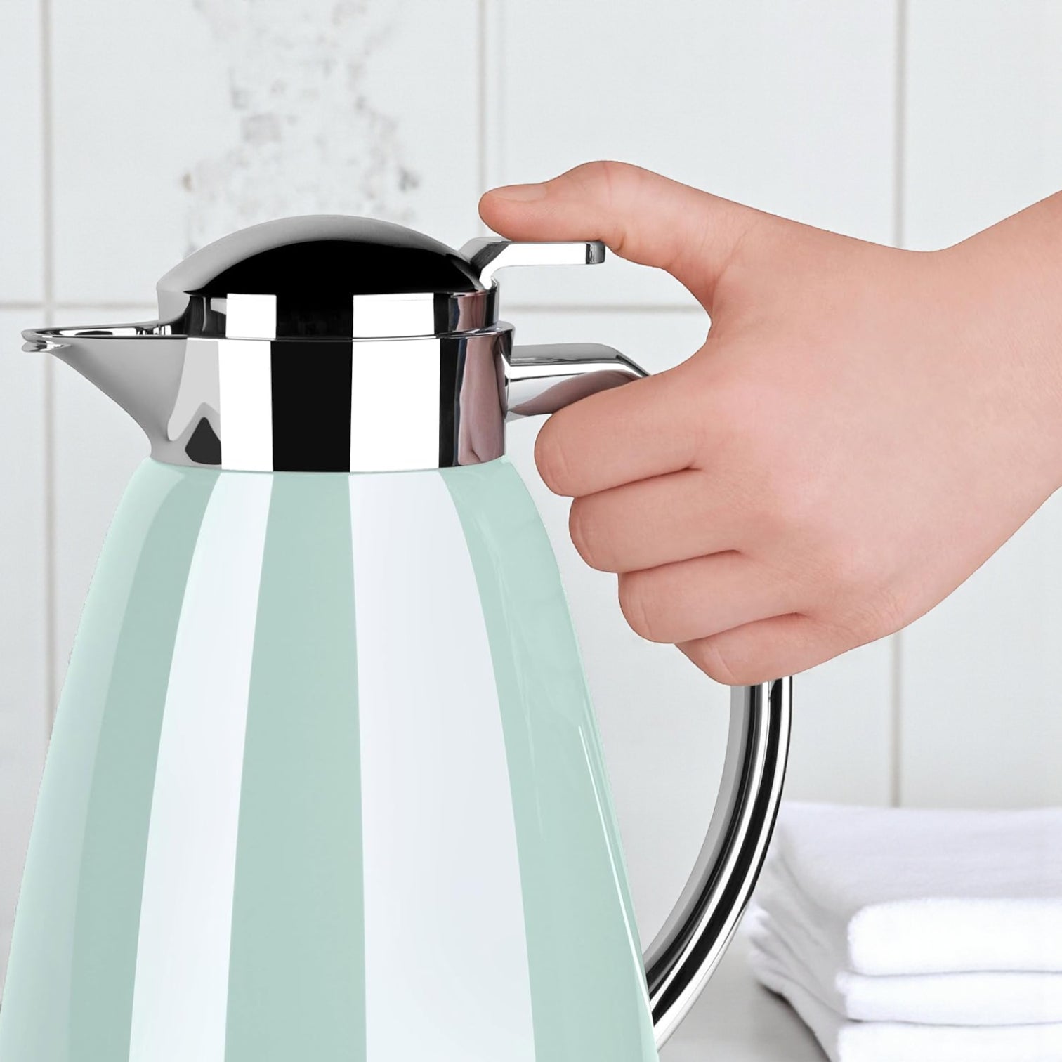 Emsa Campo Quick-Tip Vacuum Flask 1.0L – Pastel Mint Stainless Steel & ABS Thermos with Glass Liner, 100% Leak-Proof, 12H Heat / 24H Cold Retention, One-Hand Pouring & Easy-Clean Design - Damoo