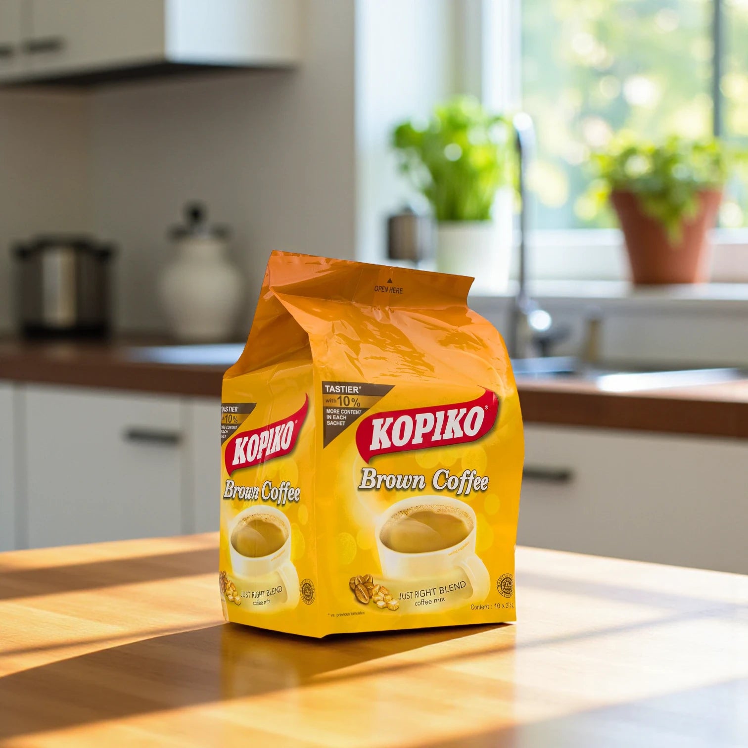 Kopiko Brown Instant Coffee – 10 Sachets x 27.5g | Rich Dark Roast with Brown Sugar & Creamer | Full-Flavor 3-in-1 Coffee Mix - Damoo