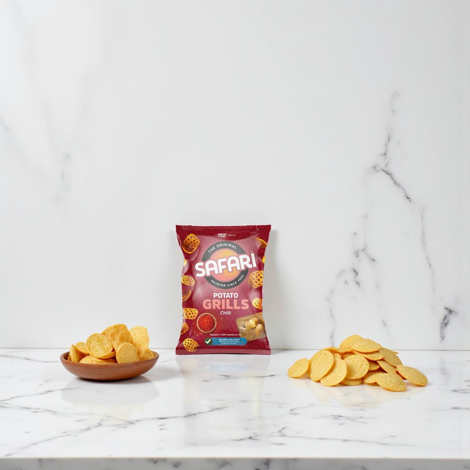 Safari Potato Grills – Chili Flavor, 24 × 15g Packs, Crunchy Vegetarian Snack Cooked in Sunflower Oil, MSG-Free & Non-GMO - Damoo