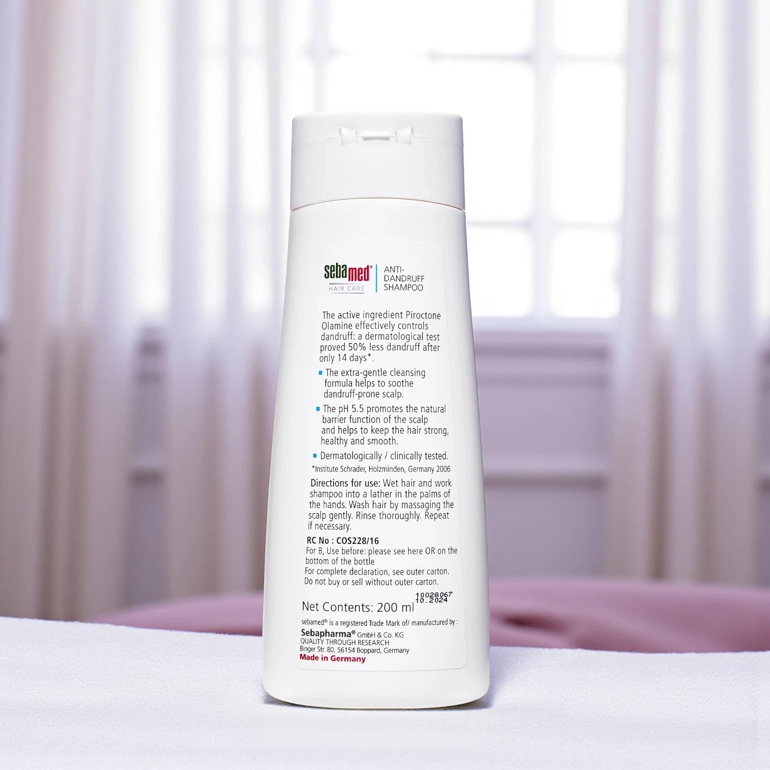 Sebamed Anti-Dandruff Shampoo – pH 5.5 Balanced | For Oily Hair & Dandruff-Prone Scalp | Reduces Itchiness & Irritation - Damoo