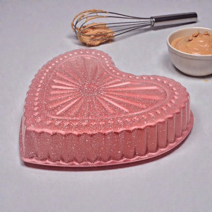 Carbon Steel Heart Shaped Non-Stick Cake Pan – Romantic Baking Mold, Two Sizes & Two Colors Available (4H x 25L × 25W CM | 4H x 21L × 21W CM) - Damoo