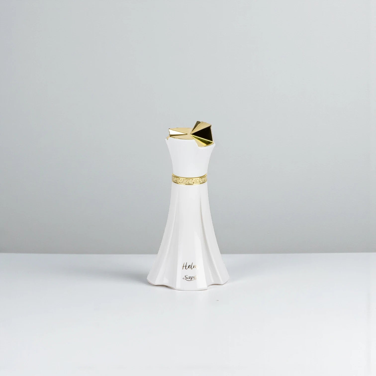Helm Eau de Parfum – Fruity Oriental Fragrance with Rose, Jasmine, Sandalwood & Vanilla – Dreamy Long-Lasting Scent - Damoo